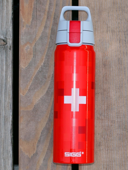 SIGG Butelka WMB One 0.75L Swiss Cross