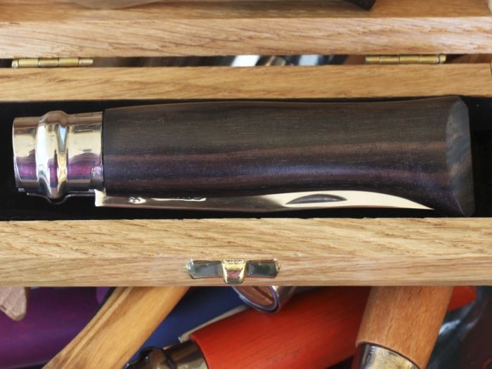 OPINEL Nóż Inox Lux Ebony opak 08